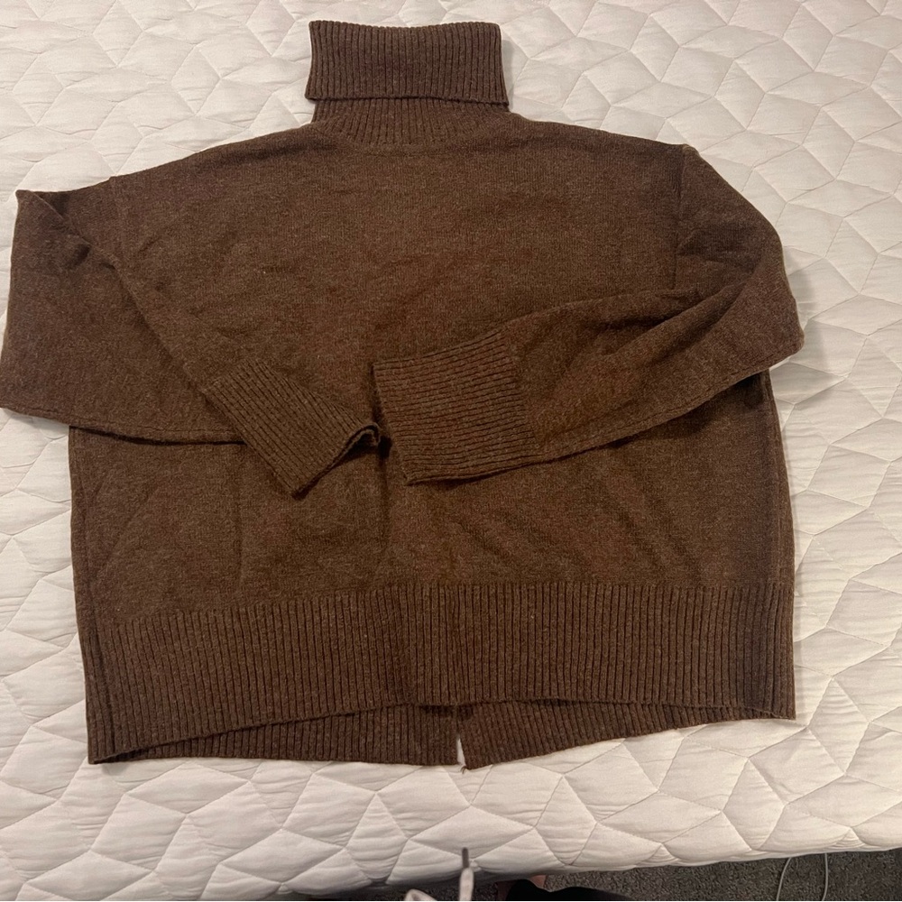 Open back slouchy turtle neck